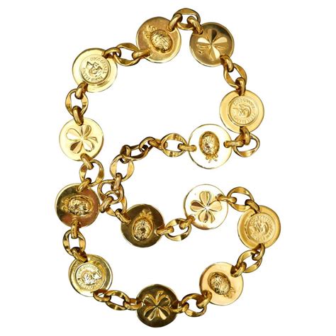 Chanel clover necklace For Sale at 1stDibs